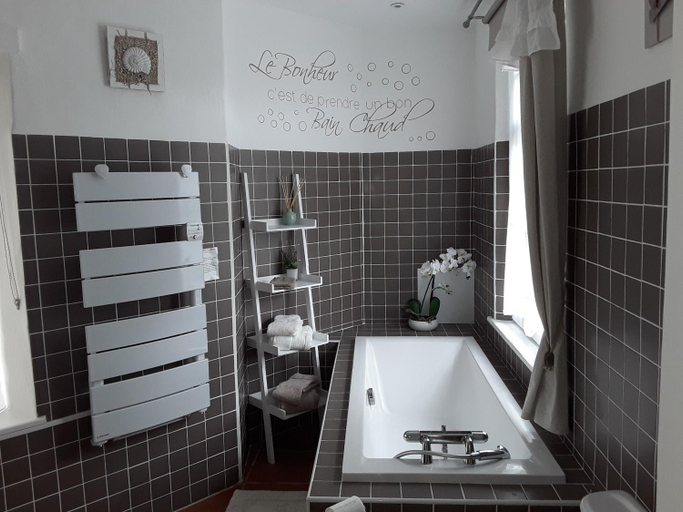 Bathroom 4, Au Moulin de Valerie, Pas-de-Calais
