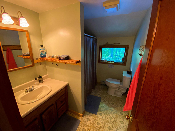 Bathroom 3, Llama House ADK, Warren