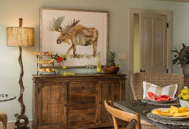 Others 4, Deer Brook Inn, Windsor