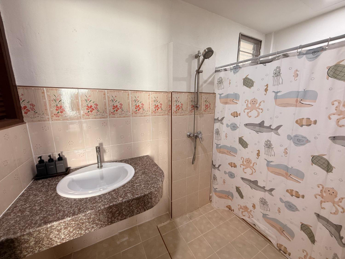 Bathroom 2, Amantra Resort & Spa, Ko Lanta