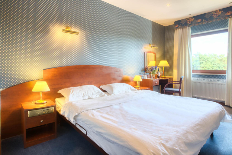 Bedroom 2, 4 Pory Roku Resort Sauna & Spa, Gdańsk