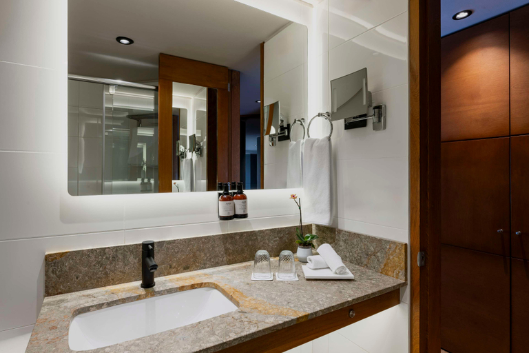 Bathroom 4, Avani Royal Zona T Bogotá Hotel, Santafé de Bogotá