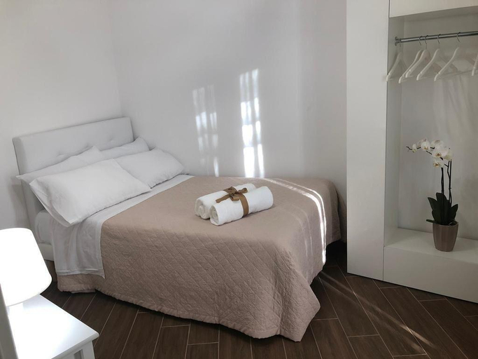 Bedroom 2, B&B La Melagrana, Salerno