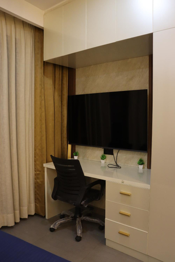 Others 3, High Sky inn, Gautam Buddha Nagar