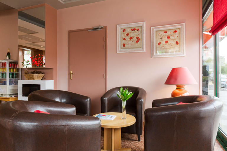 Public Area 2, The Originals Boutique Hôtel Alizé Évian-les-Bains, Haute-Savoie