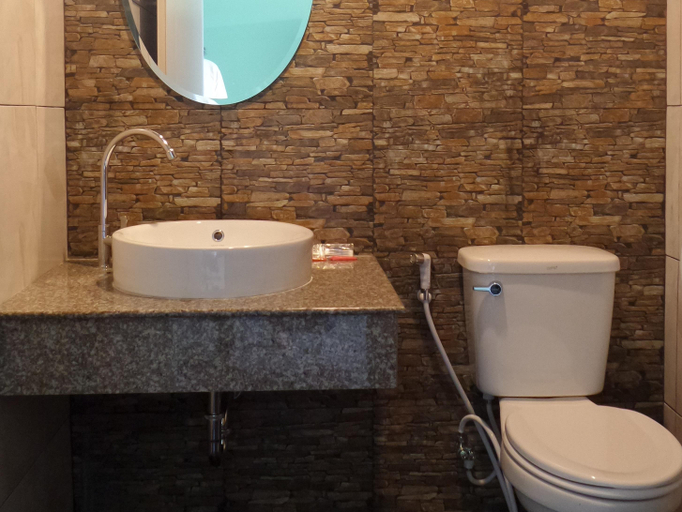 Bathroom, U Sabuy Mansion Trang, Muang Trang