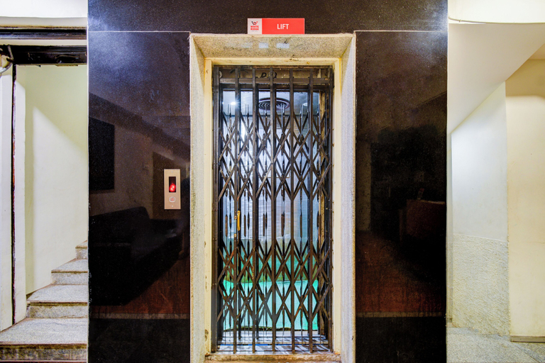 Elevator 4, Fabhotel White Ridge Chaitanyapuri, Ranga Reddy