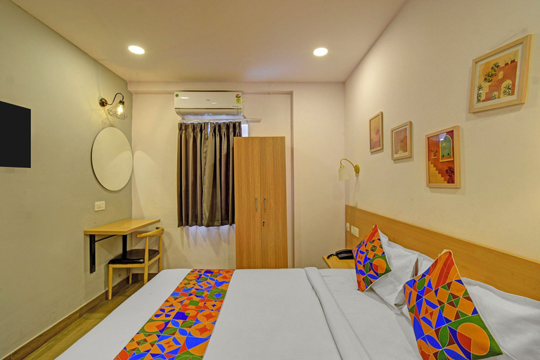 Room 4, Fabhotel Casa Grand Himayathnagar, Hyderabad