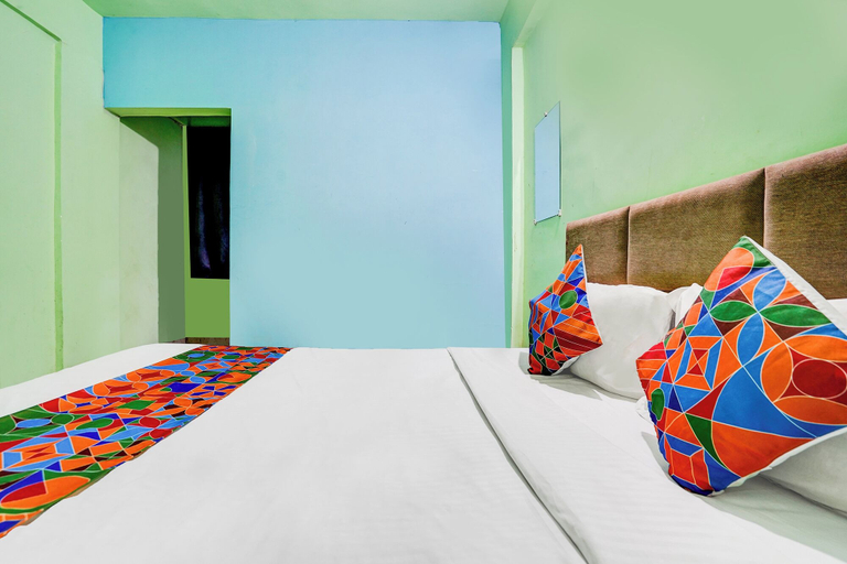 Room 5, Via RK Exclusive, Pune