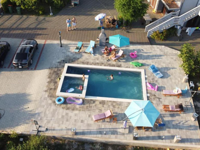 Exterior & Views 2, Apartments Franica With Heated Pool and Hot-tub, Privlaka