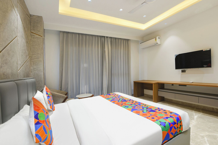 Room 3, FabHotel Ivory Leaf- Nr Artemis Hospital Gurgaon, Gurgaon