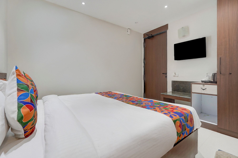 Room 4, Fabhotel Eraya, Varanasi