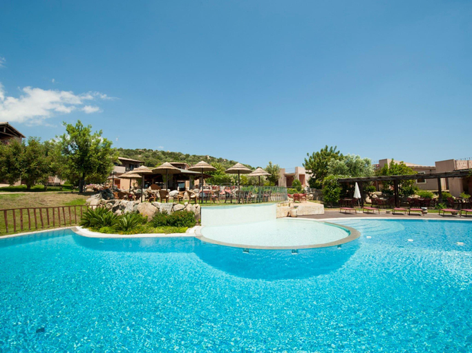 4, Two-room apartment in a complex, Cagliari