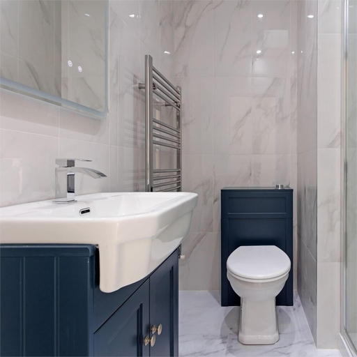 Bathroom 2, Savoy 5, South Ayrshire