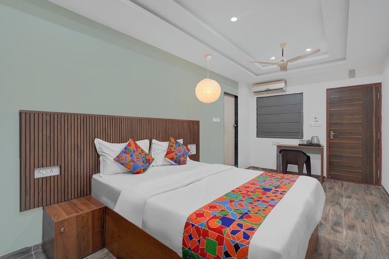 Room 4, Via Morning Glory, Bangalore