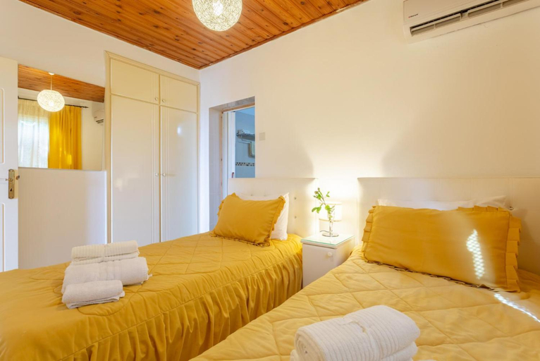 Bedroom 2, Villa Constantinos