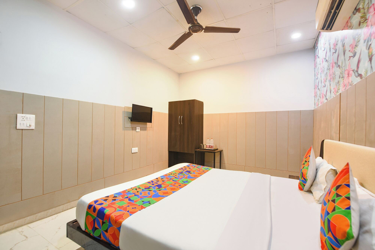 Room 5, Fabhotel Impression, Delhi