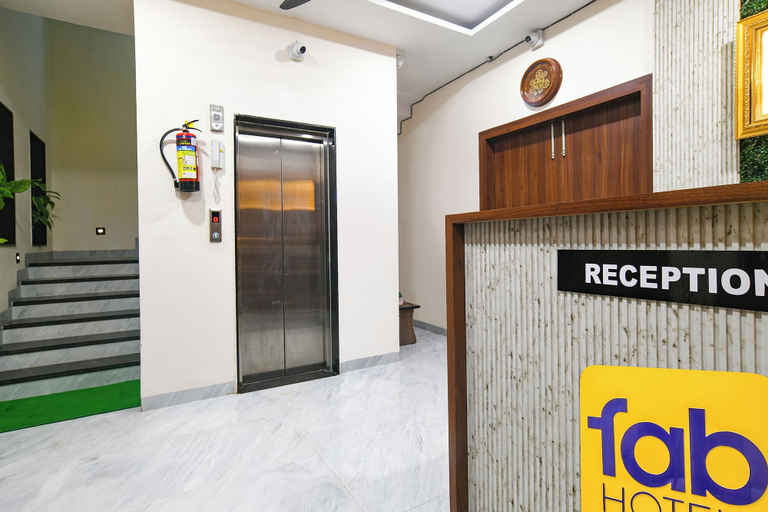 Reception 3, Fabhotel Capital Inn, Indore