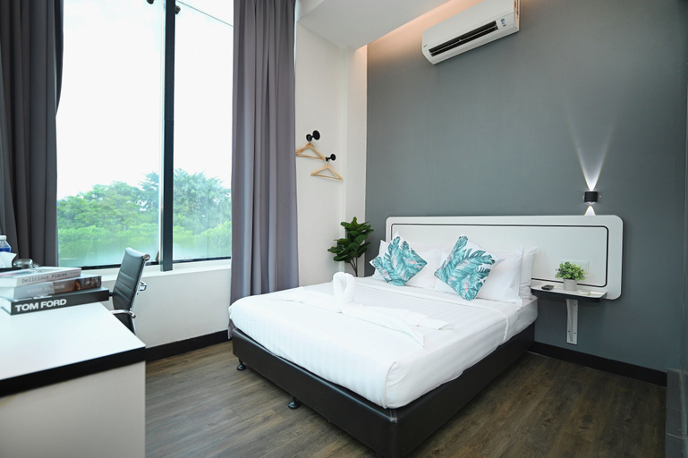 Bedroom 3, Swing & Pillows @ Kota Kemuning Selangor, Shah Alam