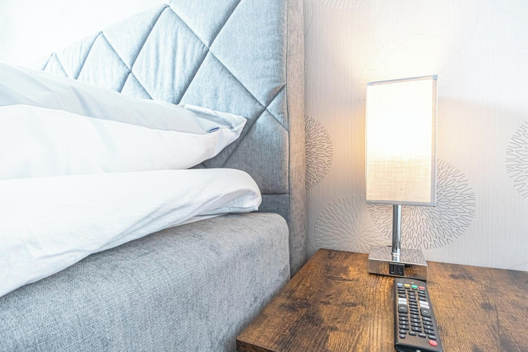 Room 3, 9 Min Metro City Center 1BR 1LR Apt, Wien