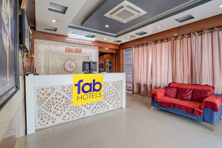 Reception 4, Fabhotel Fortune Suites Hebbal, Bangalore