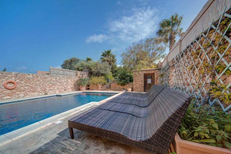 Others 3, Klementa the Private Villa with Pool in Għarb Gozo