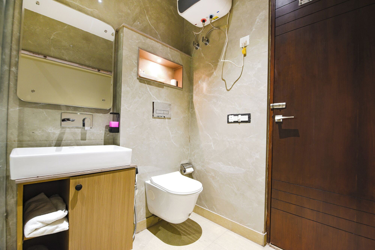 Bathroom 5, FabHotel Prime Elvilla I-@ Rajouri Garden, Delhi, Delhi
