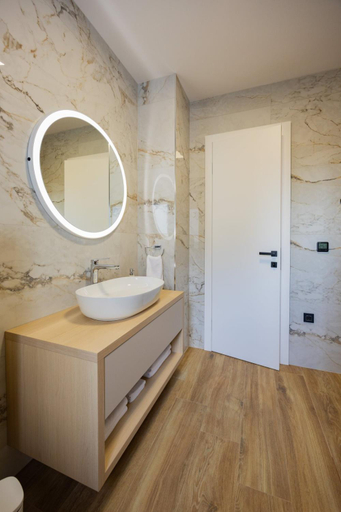 Bathroom 3, Villa Elena - CROWONDER LUXURY RENT, Nin