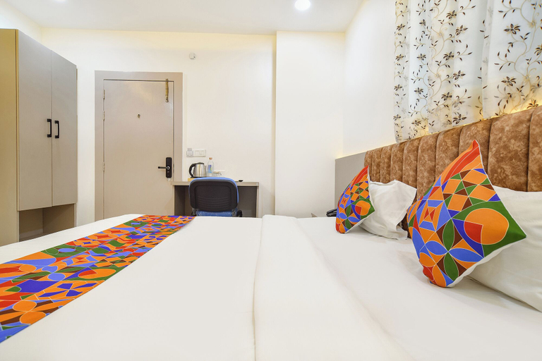 Room 3, Fabhotel Kreston Heights, Indore