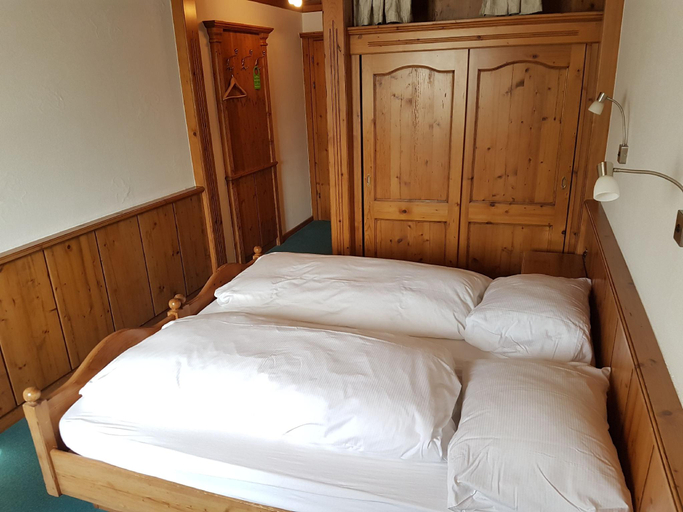 Bedroom 3, Hotel Zum Kreuz, Aarau