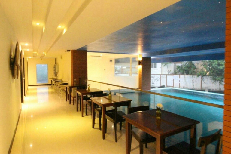 Food & Drinks 5, Leelawadee Modern Resort Huaykwang, Din Dang