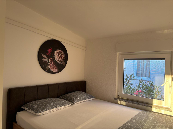Bedroom 2, Apartmani Ruza, Vir