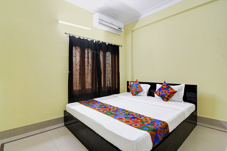 Room 2, Fabhotel Maa Tara I, North 24 Parganas