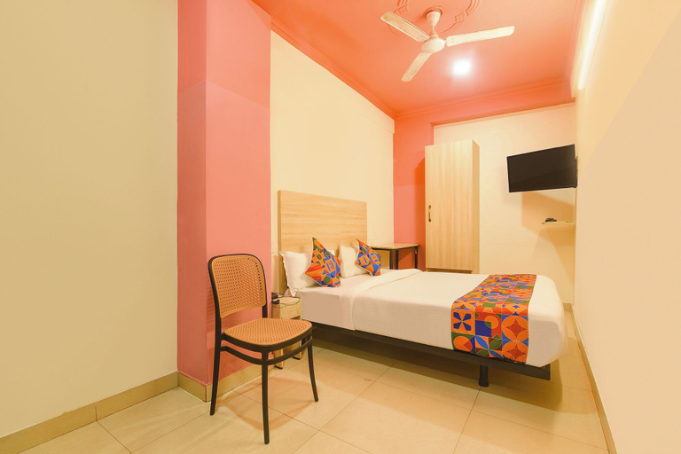 Room 2, Via Capitol Square, Jaipur