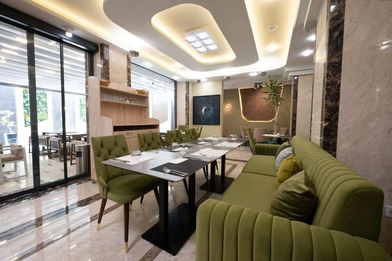 Restaurant 5, RV Hotel - Dely Brahim, Cheraga