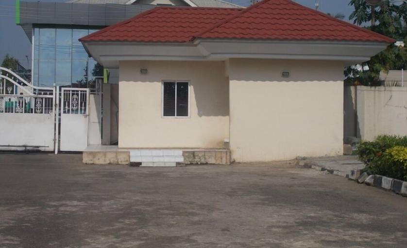 Exterior, Pine Crest Hotel and Suites, AbujaMun