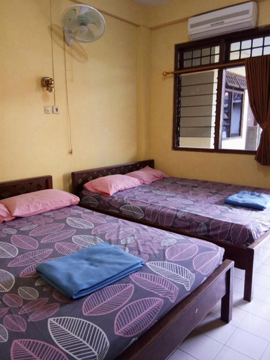 Bedroom, Prayogo Lama Prawirotaman, Yogyakarta