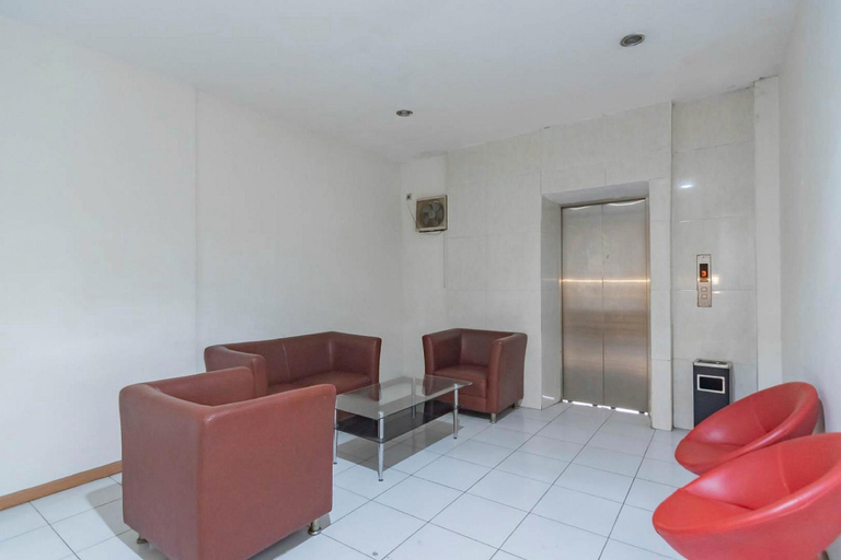 Others 2, RedDoorz Plus Near Alun Alun Bandung, Bandung