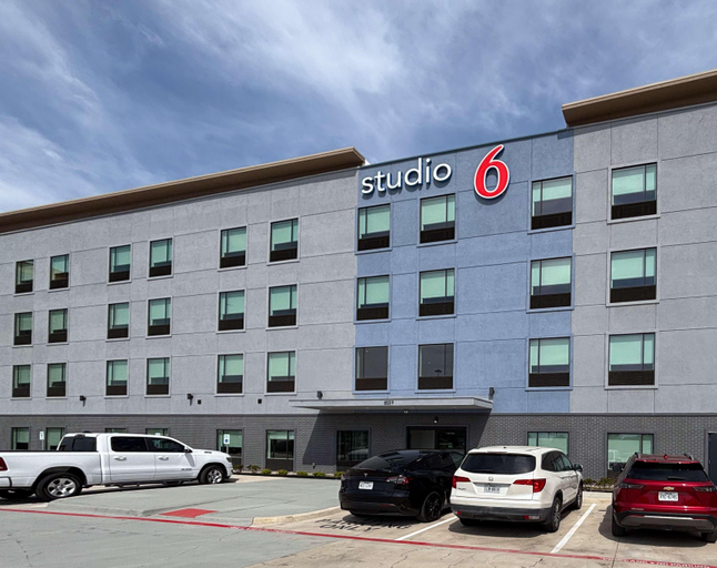 Exterior & Views 3, Studio 6 Dallas Fairpark, Dallas