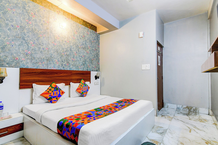 Room 2, Fabhotel Royal Plaza, South 24 Parganas