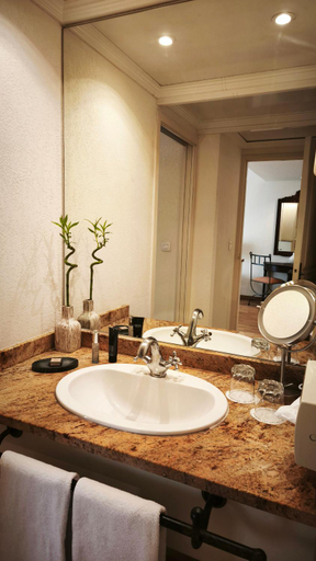 Bathroom 3, STRAVINSKY Apartments Avignon, Vaucluse