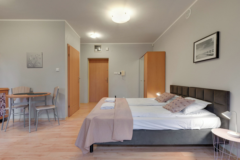 Room 4, Zacisze Centrum 2 9 12byGrand Apartments, Sopot