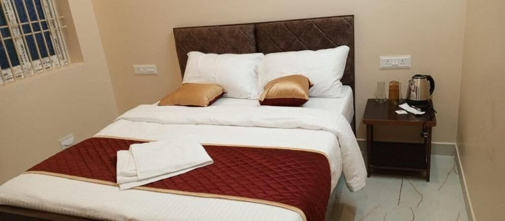 Room 4, DMS Residency, Tiruvannamalai