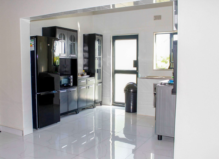 Private kitchen 5, Tou Safari Lodge, Livingstone