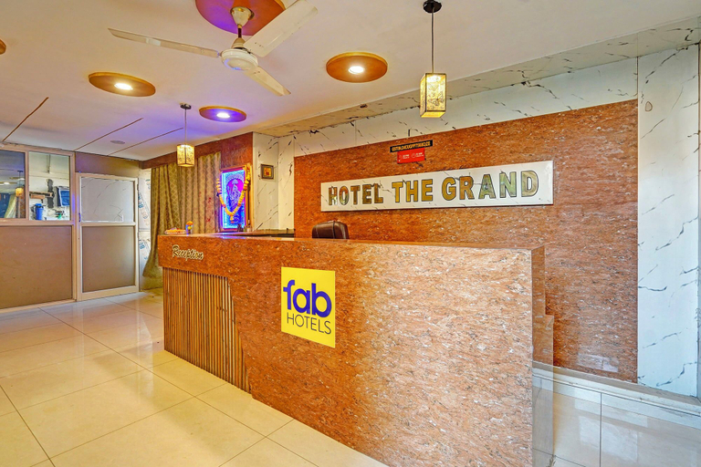 Reception 3, Fabhotel The Grand I, Ahmadabad