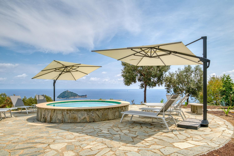 Sport & Beauty 2, Villa Luce del Sol with Pool - L - Happy Rentals, Savona