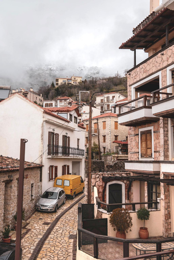 Exterior & Views, Lykovrisi Guest House, Central Greece
