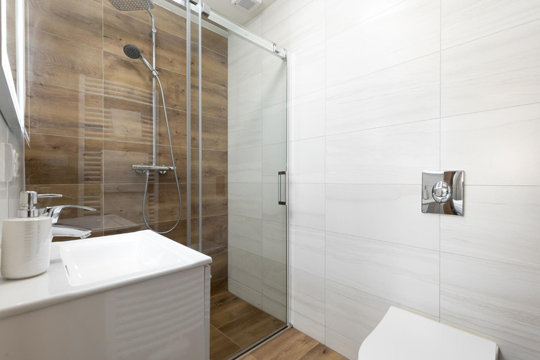 Bathroom 3, Hotel Algar, Opava