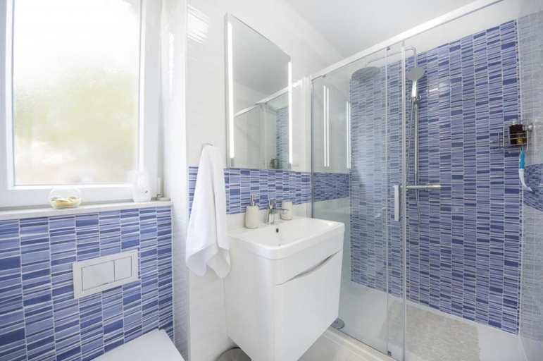 Bathroom 5, Apartments Stone Elegance, Split
