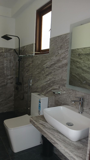 Bathroom 3, Holly House Homestay, Ella